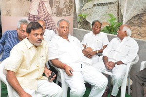 Celebrities Pay Homage to Mada Venkateswara Rao
